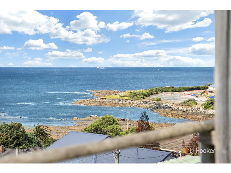 19 Bay Street, Parklands TAS 7320
