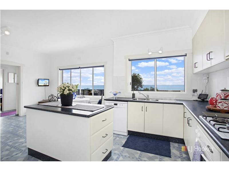 19 Bay Street, Parklands TAS 7320