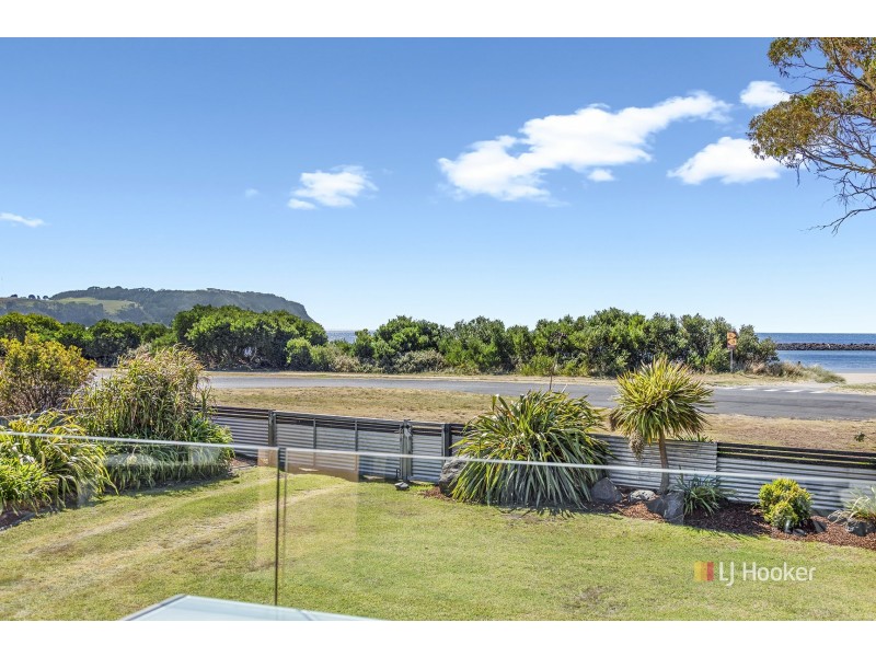 52 Old Bass Highway, Wynyard TAS 7325