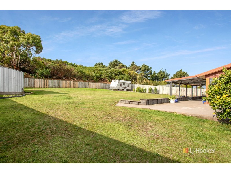 18 Golf Links Road, Wynyard TAS 7325