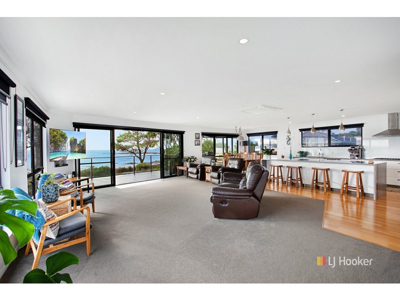 64 Old Bass Highway, Wynyard TAS 7325