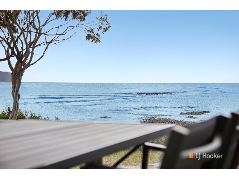 64 Old Bass Highway, Wynyard TAS 7325