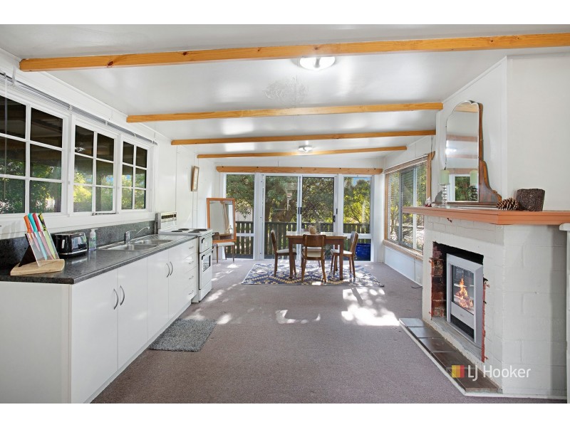 2 Cumming Street, Sisters Beach TAS 7321