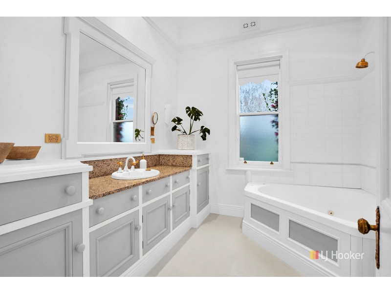 29 Hogg Street, Wynyard TAS 7325