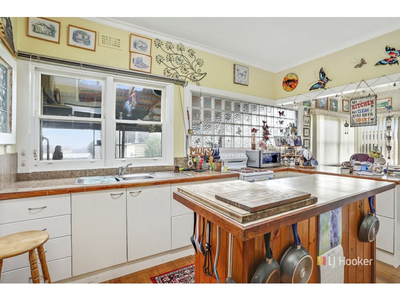 28 Saundridge Road, Cooee TAS 7320