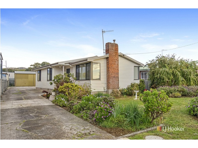 22 Beaufort Street, Somerset TAS 7322