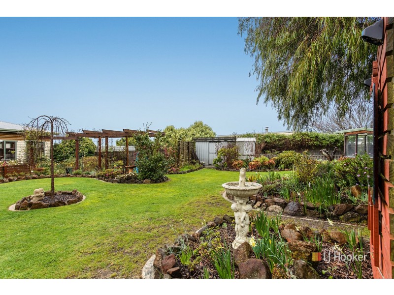 50 Simpson Street, Somerset TAS 7322