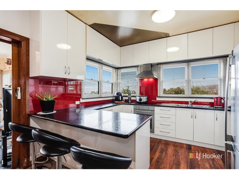 50 Simpson Street, Somerset TAS 7322