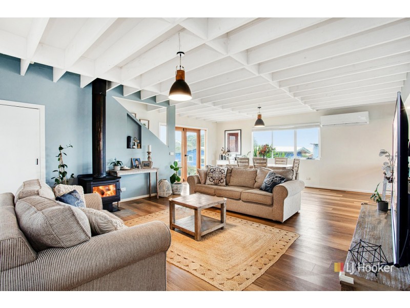 225 Old Bass Highway, Doctors Rocks TAS 7325