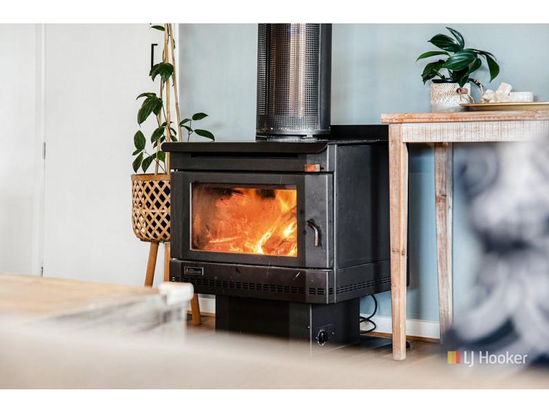 225 Old Bass Highway, Doctors Rocks TAS 7325