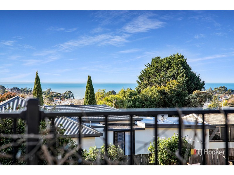15 West Street, Upper Burnie TAS 7320