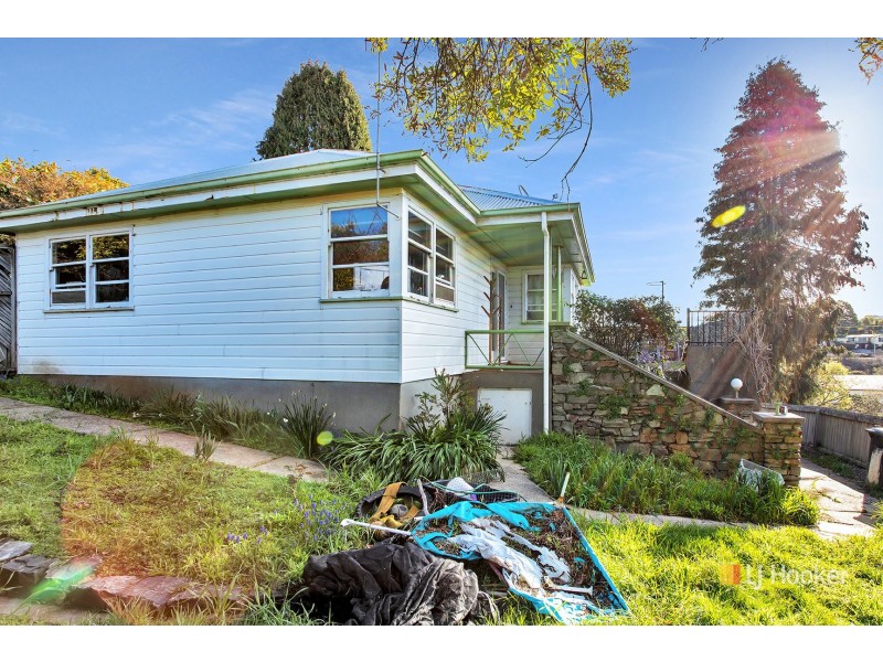 15 West Street, Upper Burnie TAS 7320