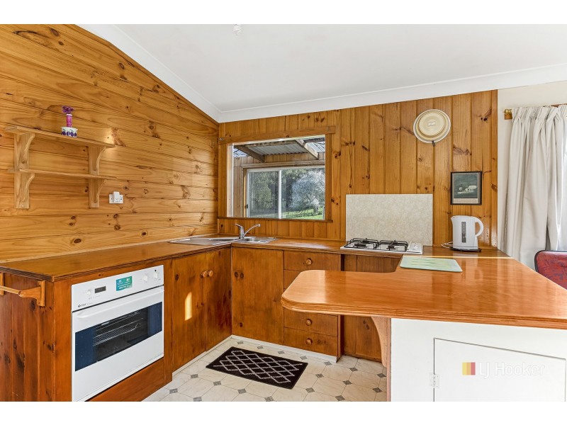 16817 Bass Highway, Flowerdale TAS 7325