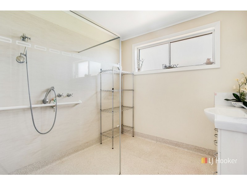 5 Sunset Avenue, Wynyard TAS 7325