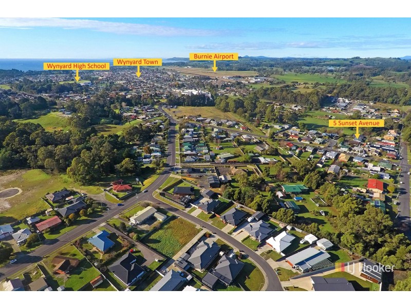 5 Sunset Avenue, Wynyard TAS 7325