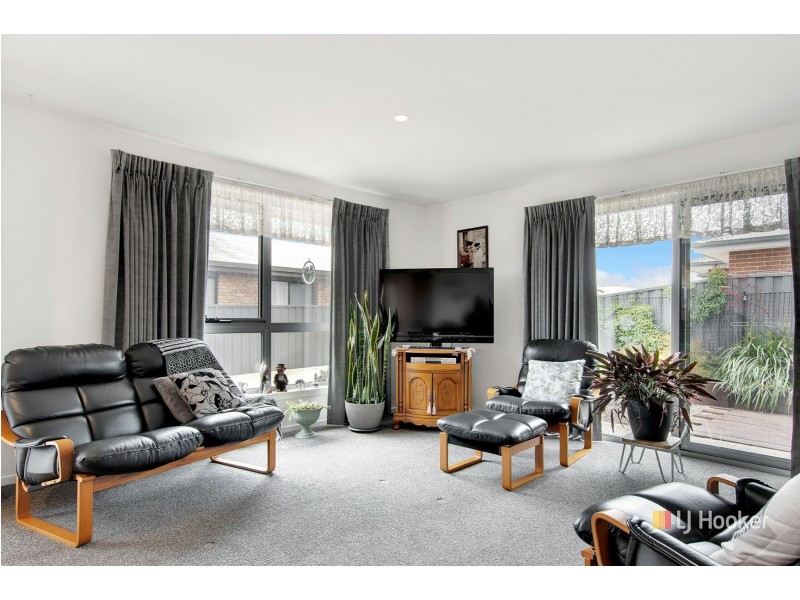 Unit 3/50 Raglan Street, Somerset TAS 7322