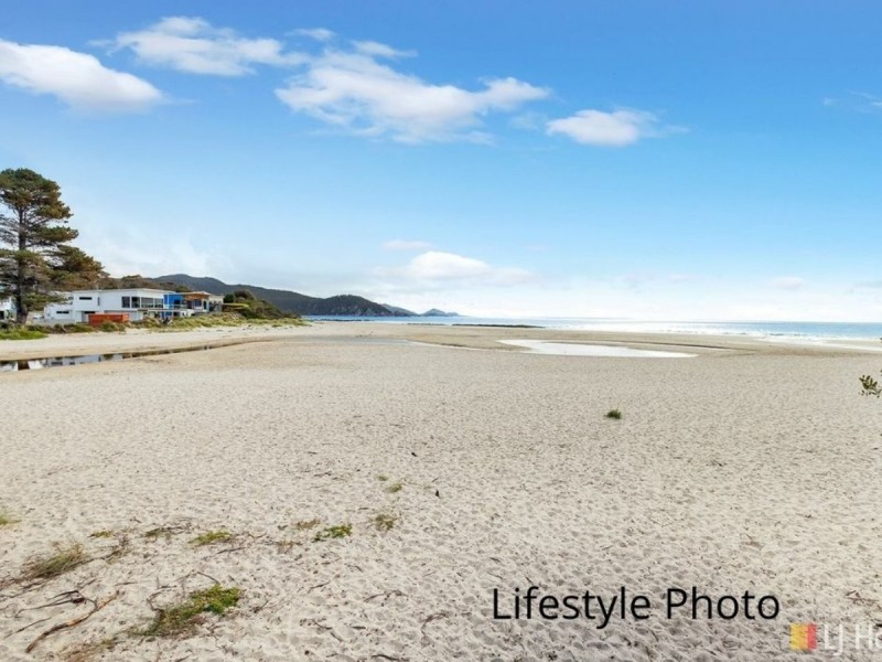 6 Pine Street, Sisters Beach TAS 7321