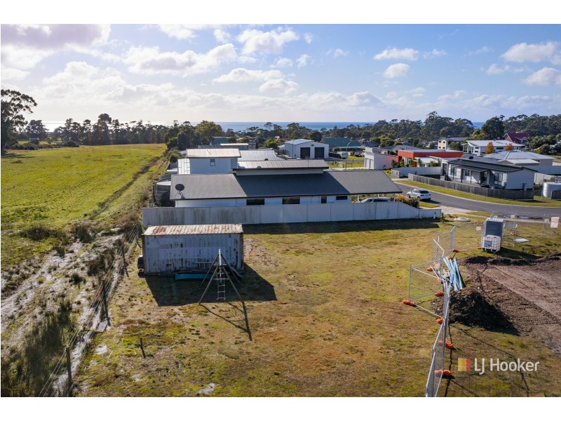 27 Serrata Crescent, Sisters Beach TAS 7321