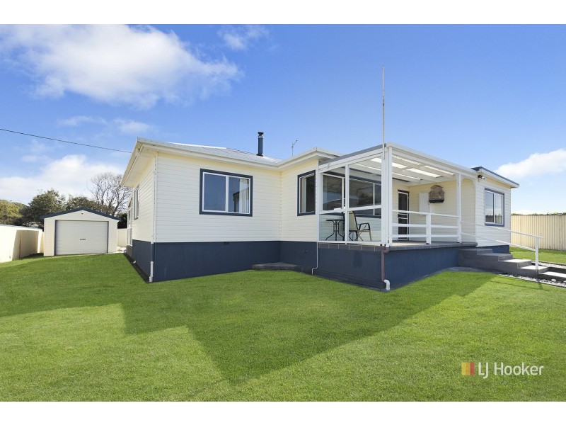 235 Old Bass Highway, Wynyard TAS 7325