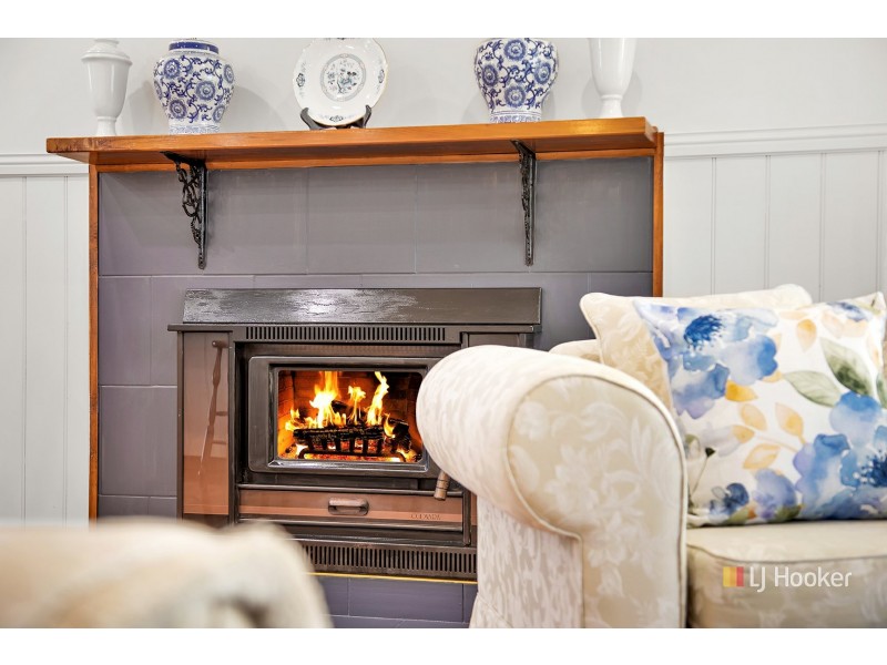 30 Saundridge Road, Cooee TAS 7320
