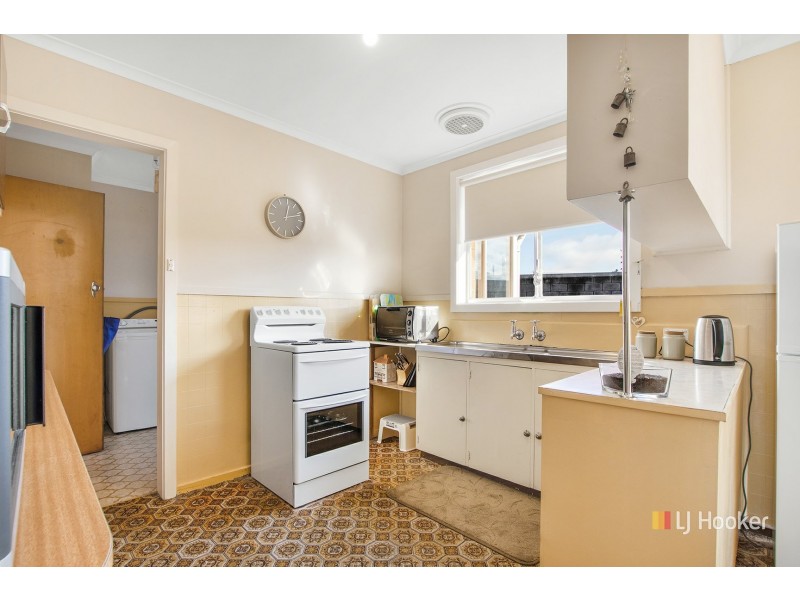 12 Southern Place, Somerset TAS 7322