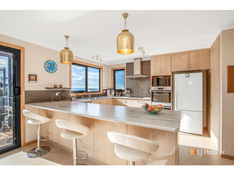 54 Irby Boulevard, Sisters Beach TAS 7321