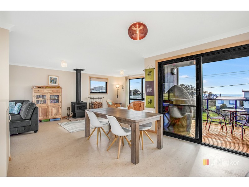54 Irby Boulevard, Sisters Beach TAS 7321