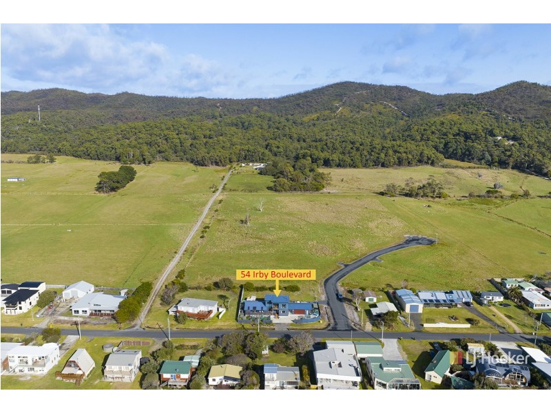 54 Irby Boulevard, Sisters Beach TAS 7321