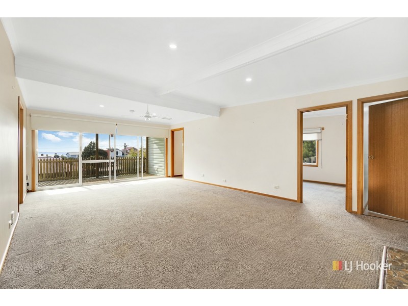 6 Pine Street, Sisters Beach TAS 7321