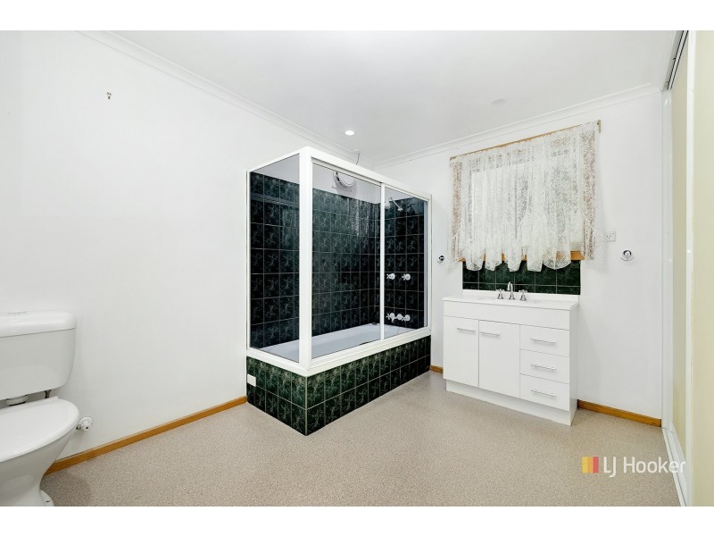 6 Pine Street, Sisters Beach TAS 7321
