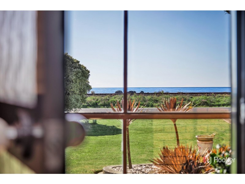 213 Old Bass Highway, Wynyard TAS 7325