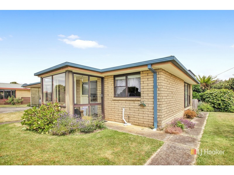 Unit 1/24 Park Street, Wynyard TAS 7325