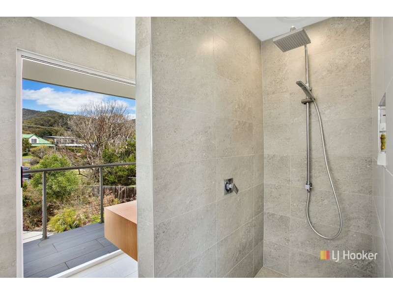107 Irby Boulevard, Sisters Beach TAS 7321