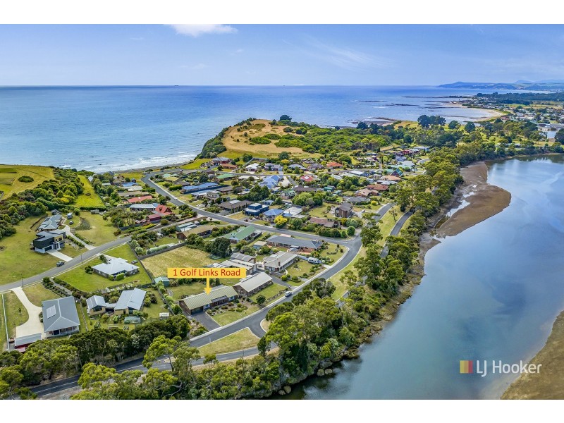 1 Golf Links Road, Wynyard TAS 7325
