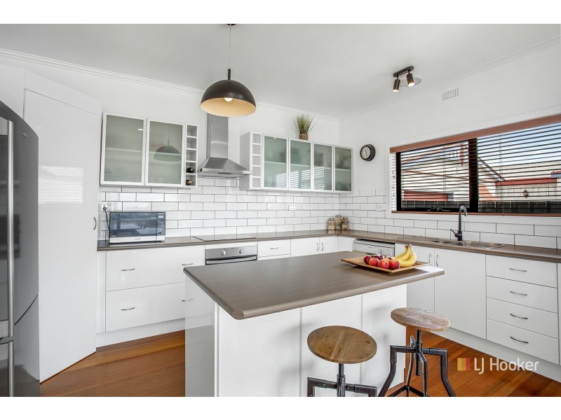 16 Saunders Street,, Wynyard TAS 7325