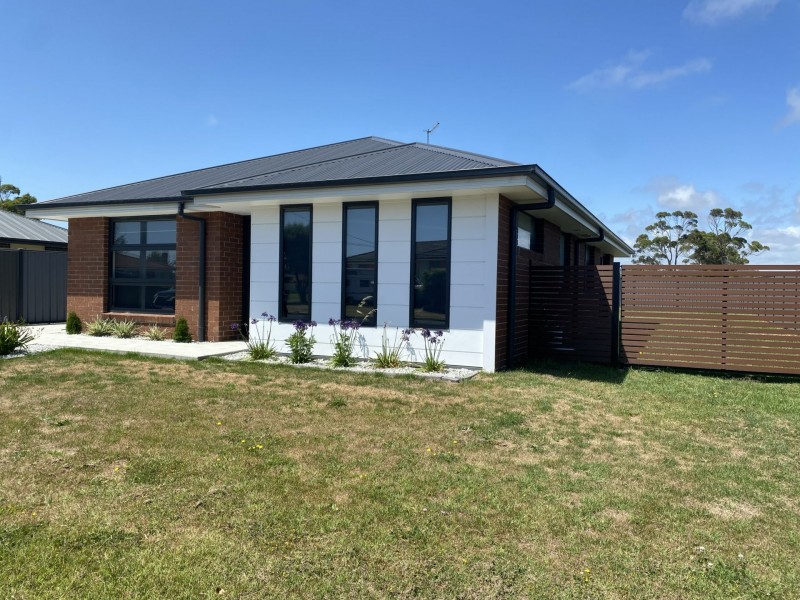 39 Lockett Street, Wynyard TAS 7325