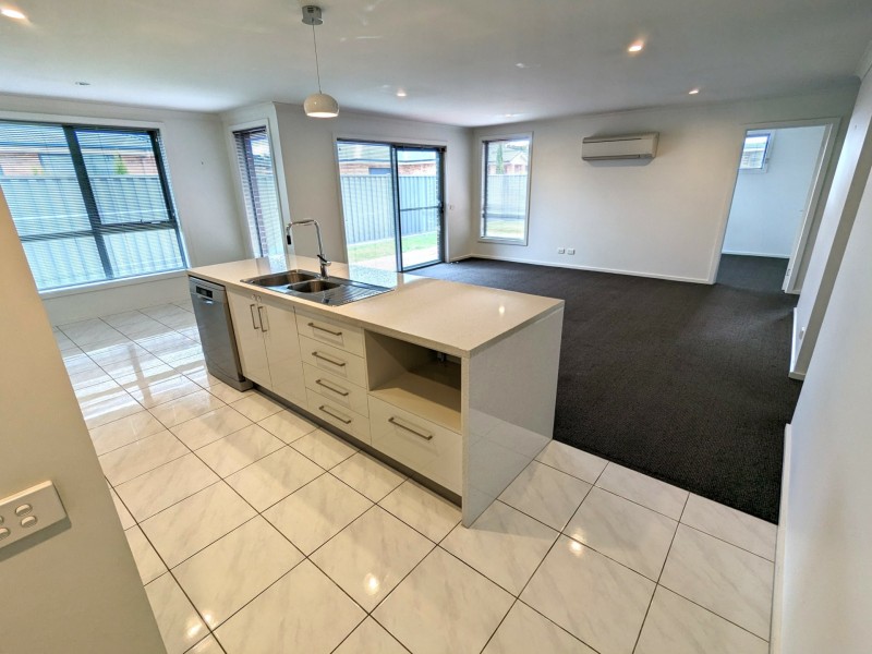1/147 Inglis Street, Wynyard TAS 7325