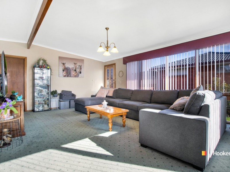 11 Lyons Street, Somerset TAS 7322