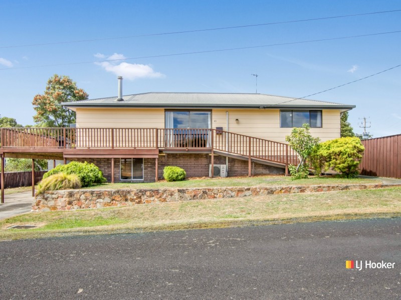 43 Irbys Circus, Sisters Beach TAS 7321