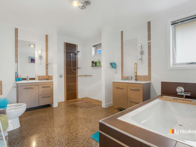 Unit 2/29 Katelyn Drive, Wynyard TAS 7325