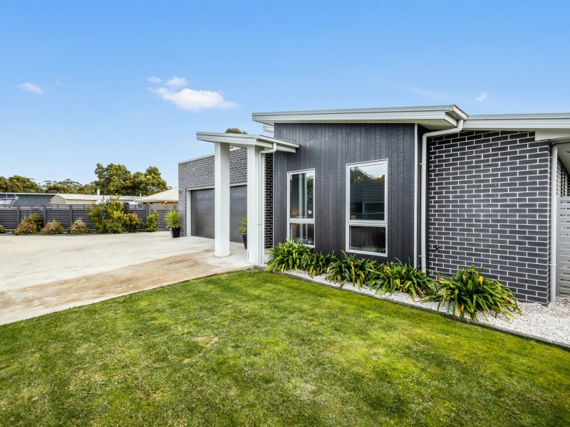 11 Yulambi Court, Wynyard TAS 7325