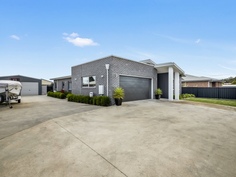 11 Yulambi Court, Wynyard TAS 7325