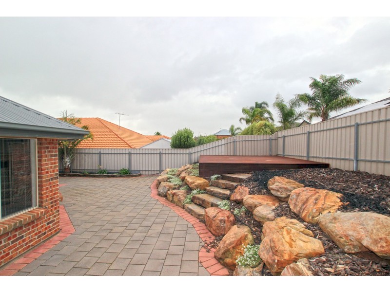 9 Stanford Glen, Seaford Rise SA 5169