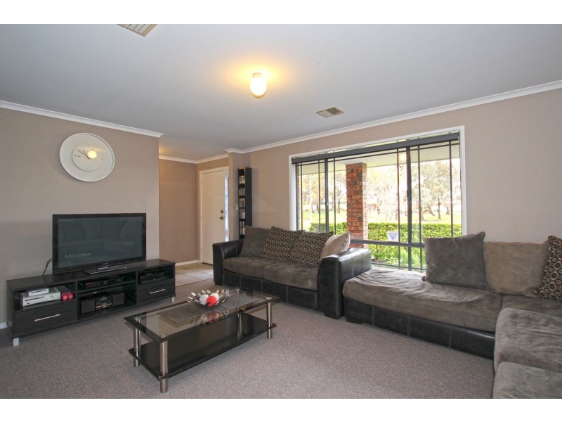 9 Admiralty Crescent, Seaford Rise SA 5169