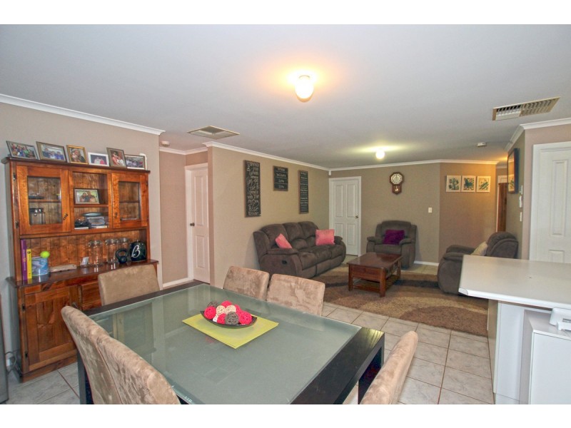 9 Admiralty Crescent, Seaford Rise SA 5169