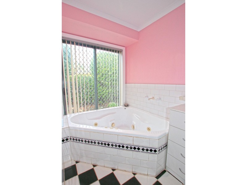 9 Admiralty Crescent, Seaford Rise SA 5169