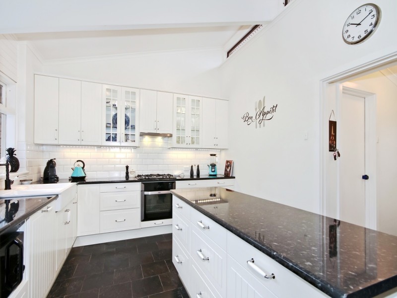 4 South Street, Port Willunga SA 5173