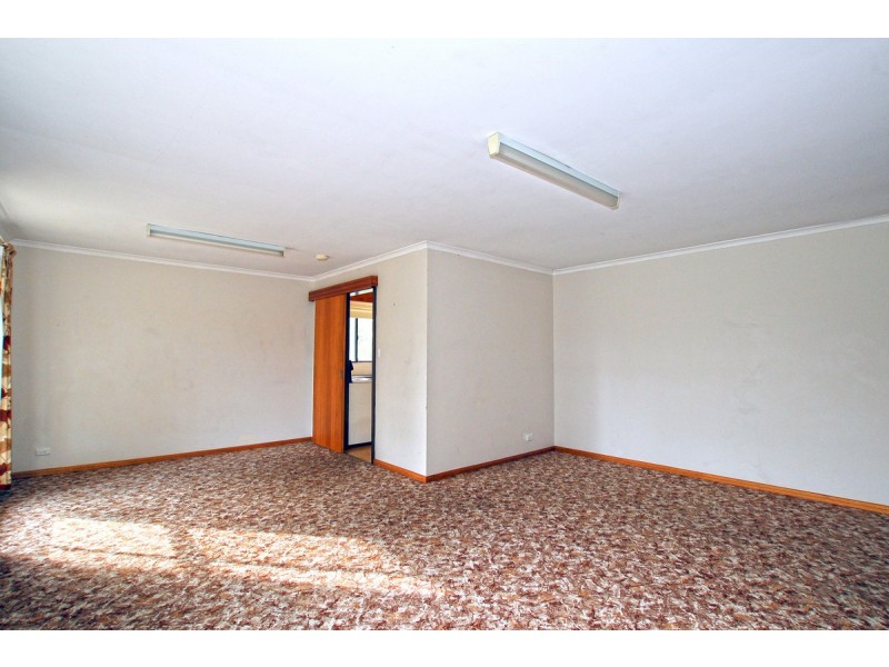58 Whinnerah Avenue, Aldinga Beach SA 5173