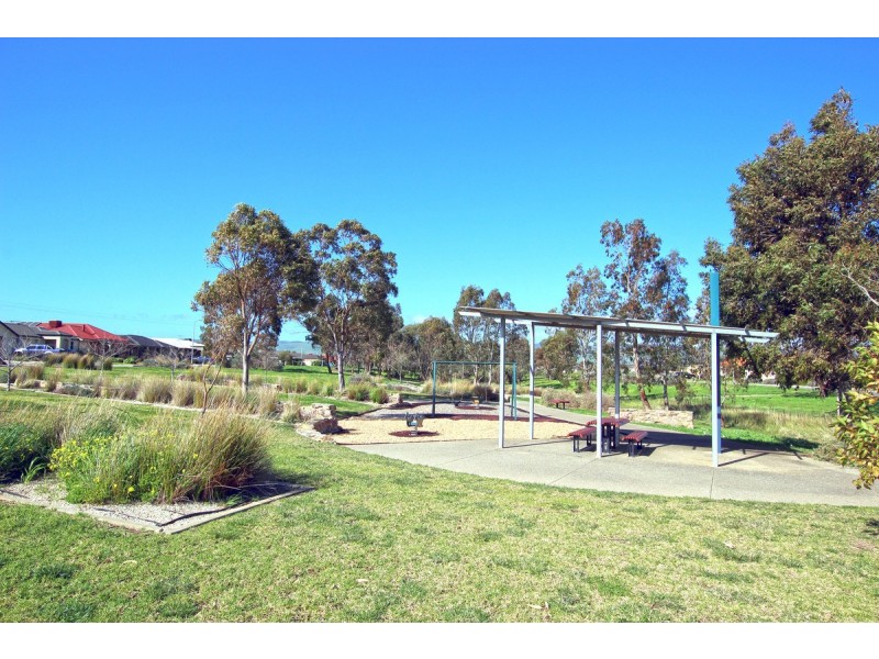 25 Periwinkle Drive, Aldinga Beach SA 5173