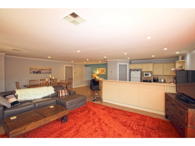 114 Pridham Boulevard, Aldinga Beach SA 5173